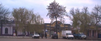 бывшие выставочные павильоны каждого хозяйства, а сейчас они сдаются в аренду предпринимателям